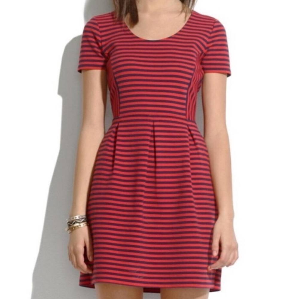 Madewell Size 2 red and navy Ridge Dress On Sale